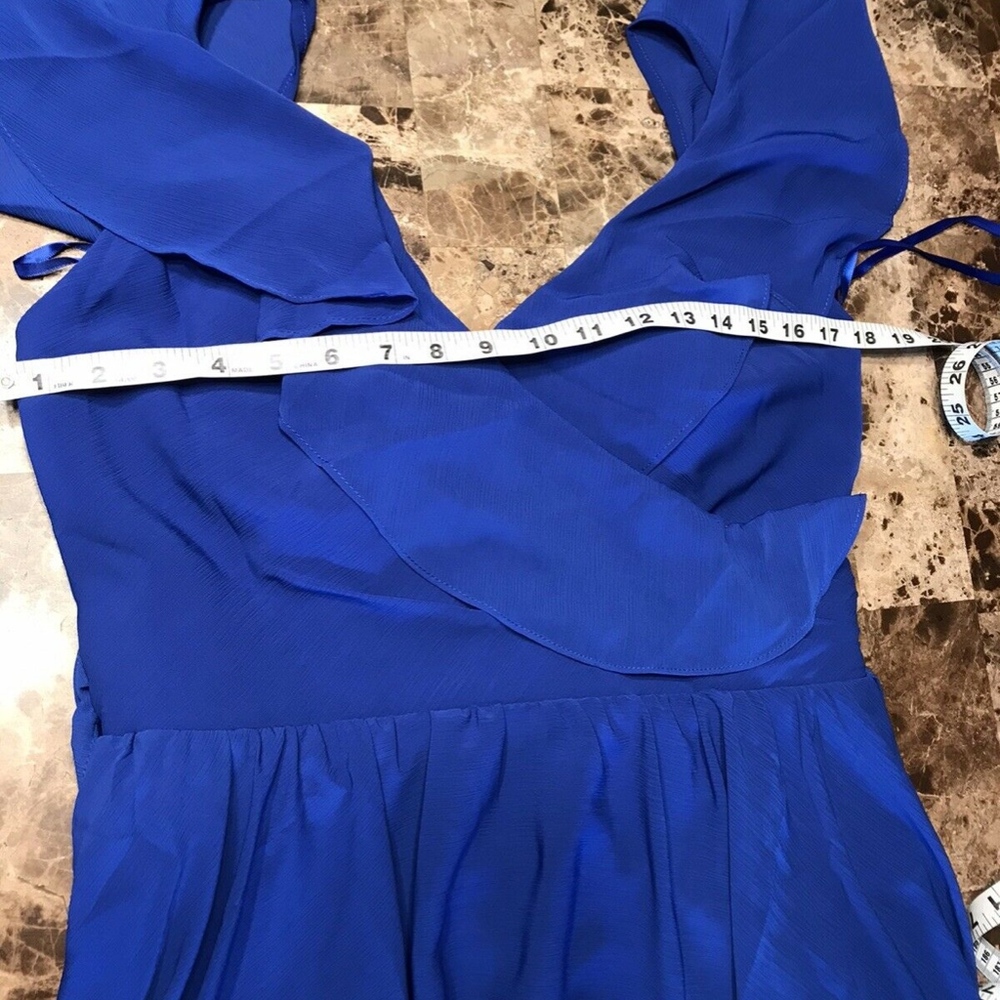 NEW $395 Carmen Marc Valvo Ruffle Back Tie Gown Size 10 - Picture 5 of 8